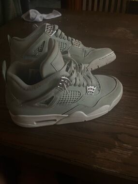 New Balance Women's Sage Green Sneakers